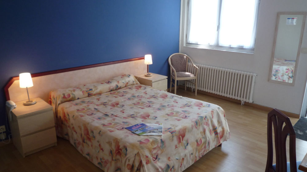 Hotel-Club Et Locations Domaine De Port Aux Rocs เลอครัวซิก ภายนอก รูปภาพ